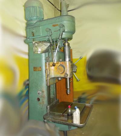 Загальний вигляд свердлильного верстата 2135 2135 Загальний вигляд свердлильного верстата